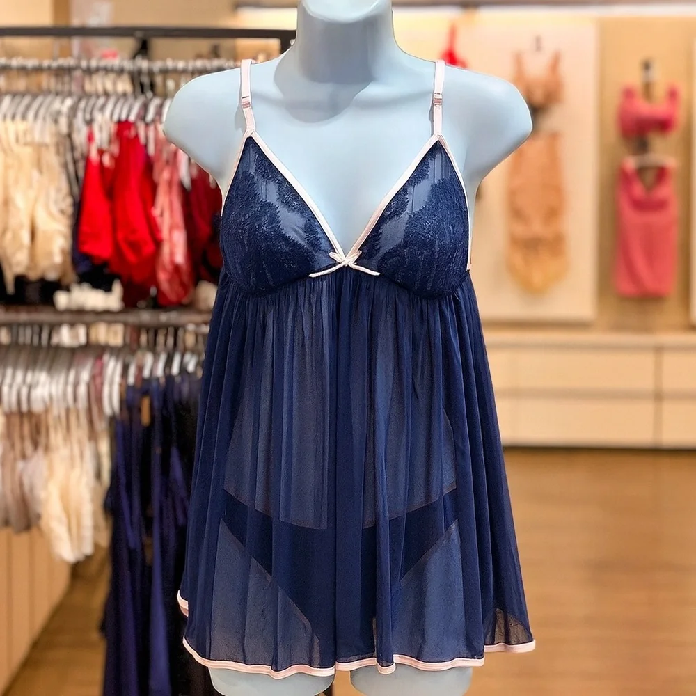 Victoria's Secret Navy and Pink Teddy Underwear Set Dainty Feminine Sexy L‎